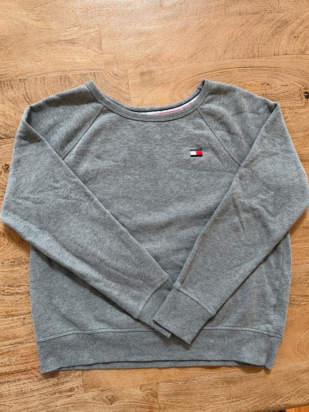 Tommy Hilfiger Gray Crewneck Sweatshirt with Flag Logo